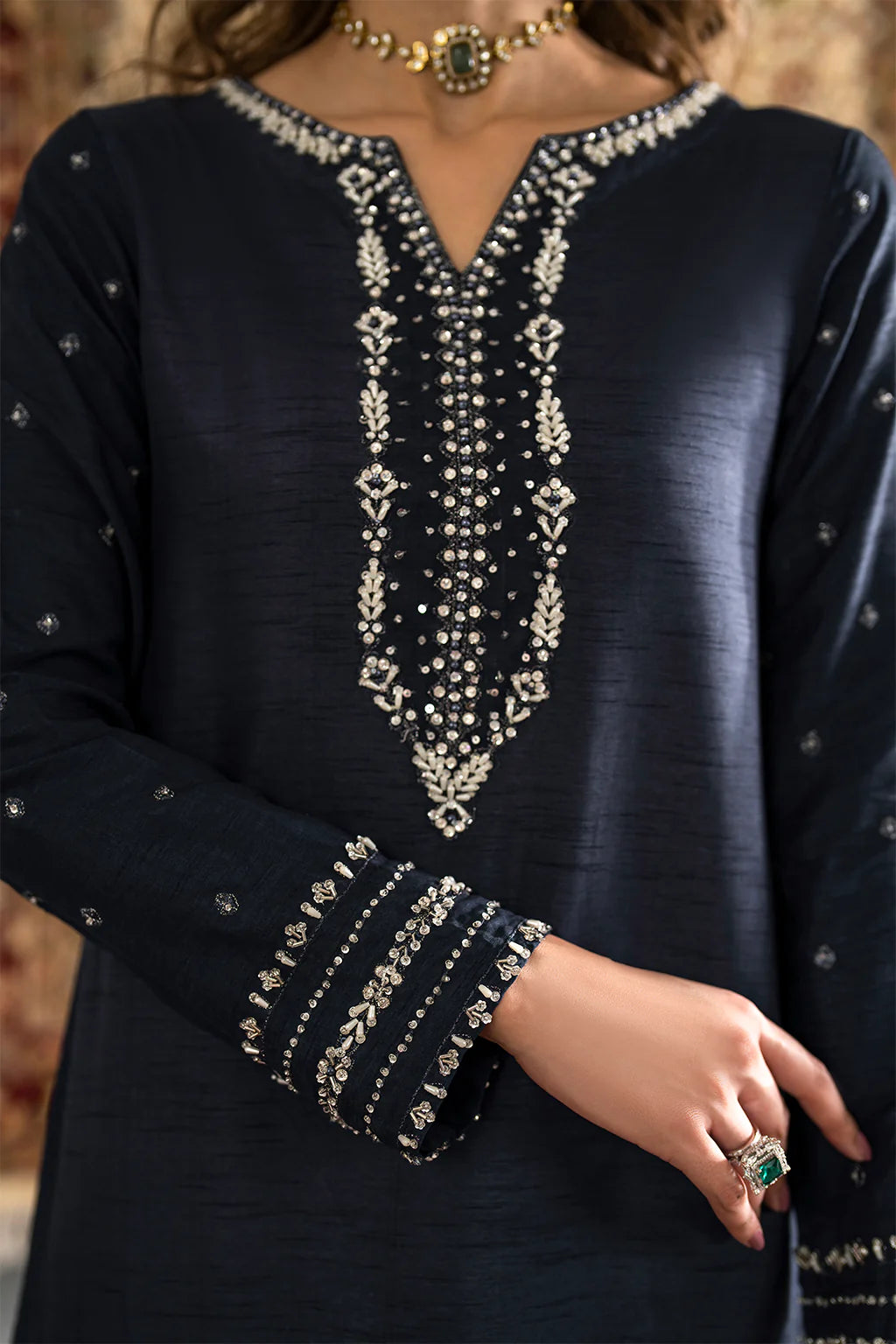 Iznik Raw Silk Embroidered Ensemble