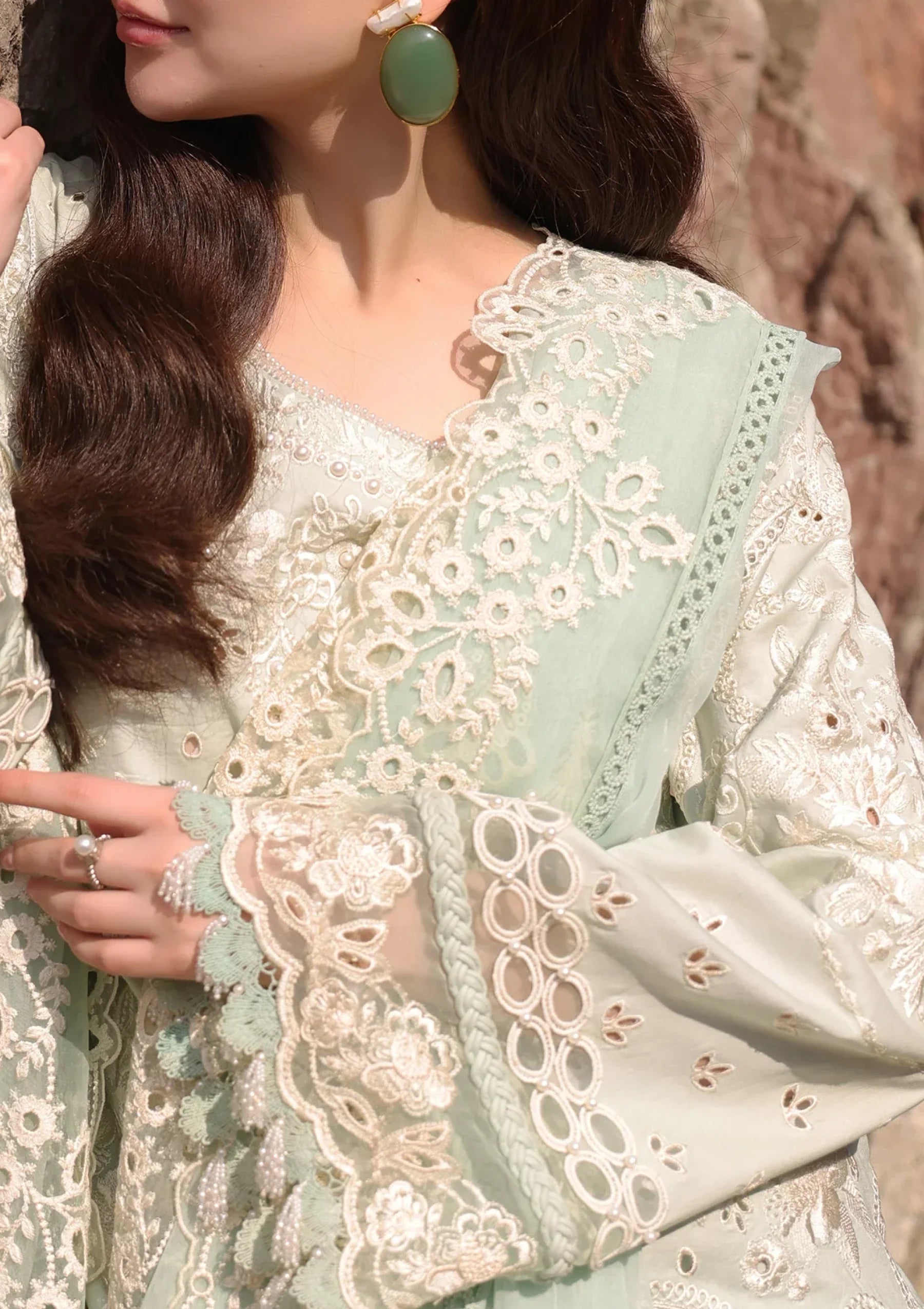 Imrozia Serene – Pistachio Lawn Replica