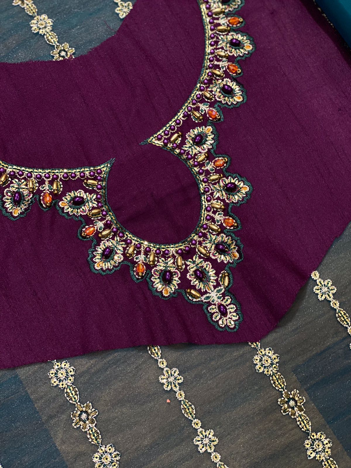 Model wearing green organza embroidered Baroque Chantalée replica with double-shaded dupatta and silk trouser – Mana R.