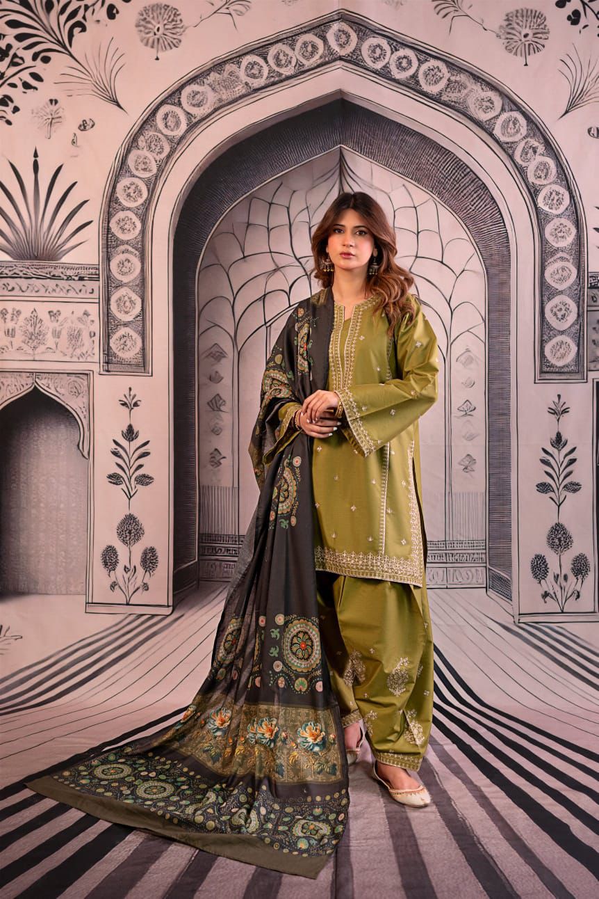 Izel Dhanak Elegance