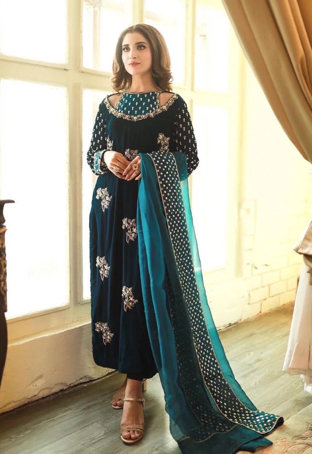 Afrozeh Izel Elegance
