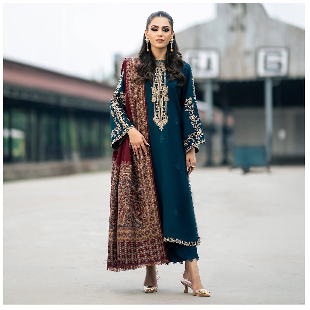 The IZEL Zara | 3PC Embroidered Dhanak Luxury Suit | Unstitched