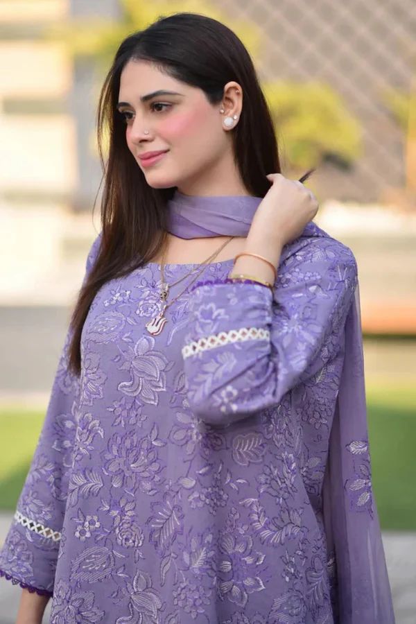 Bareeze Dhanak Winter Embroidered Suit