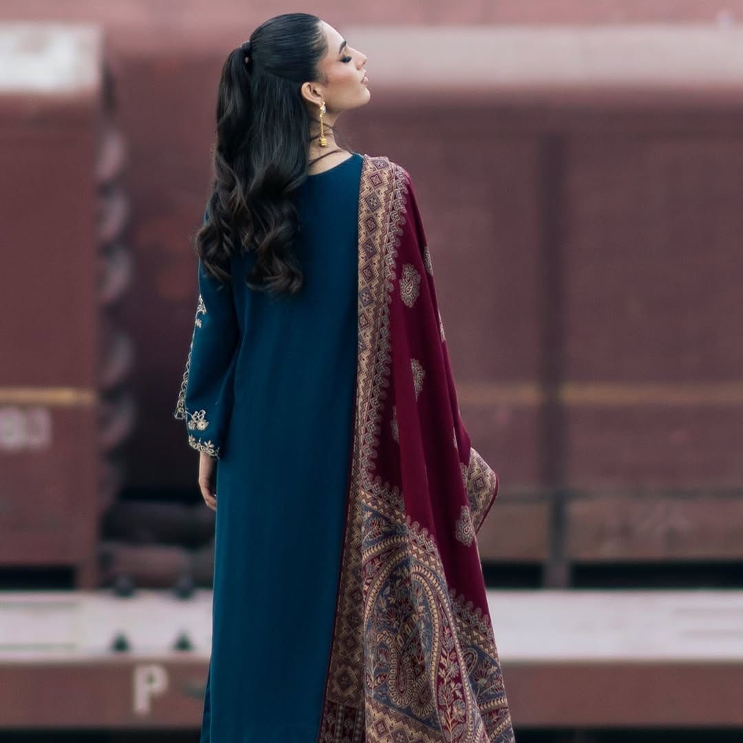 The IZEL Zara | 3PC Embroidered Dhanak Luxury Suit | Unstitched