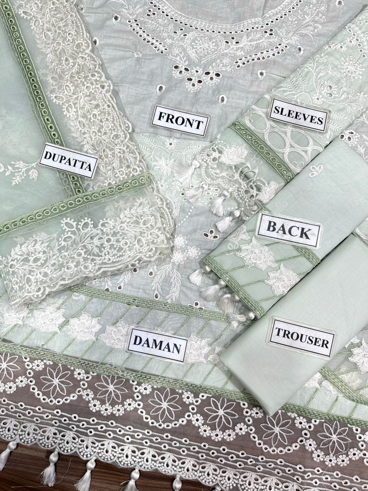 Imrozia Serene – Pistachio Lawn Replica